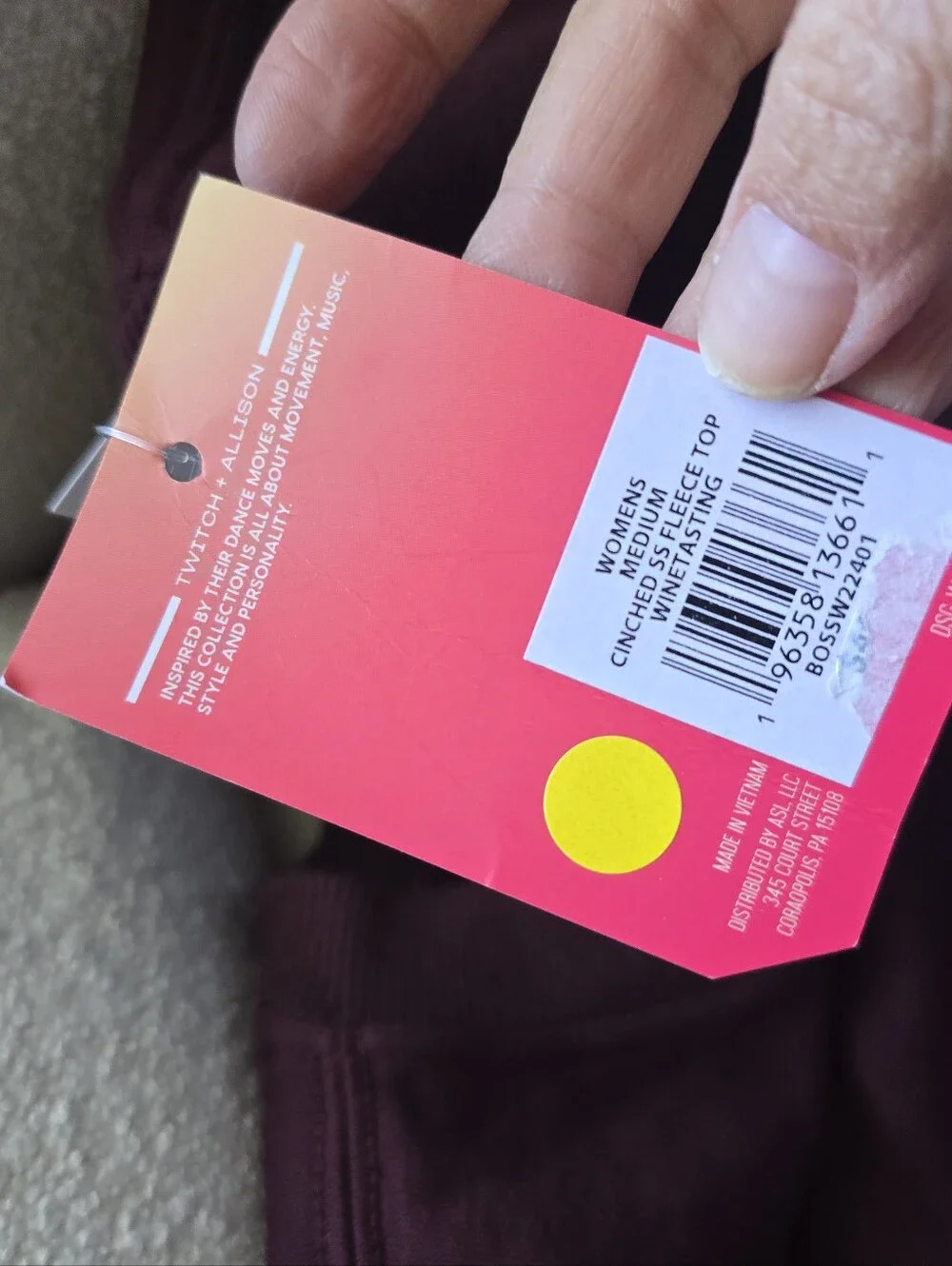 NWT! DSG × Twitch,Cinched Shortsleeve Fleece Top,Winetasting,Size Med, MSRP $48 - Picture 3 of 5